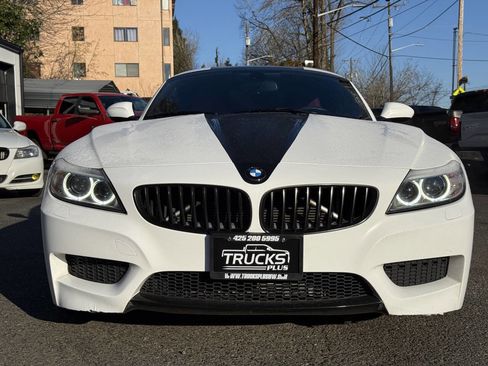 Used 2015 BMW Z4 sDrive28i image 10