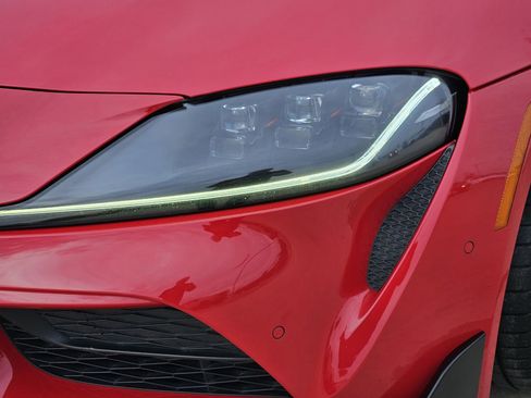 Used 2021 Toyota Supra Premium w/ Driver Assist Package image 10