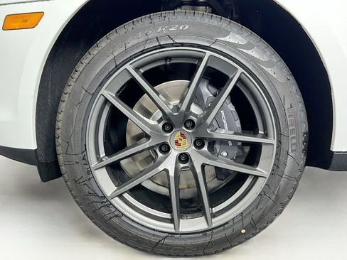 New 2026 Porsche Macan Turbo image 33