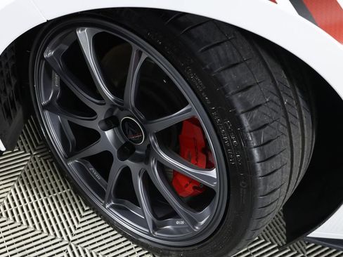 Used 2023 Chevrolet Corvette Stingray Premium Conv w/ Z51 Performance Package RWD image 47
