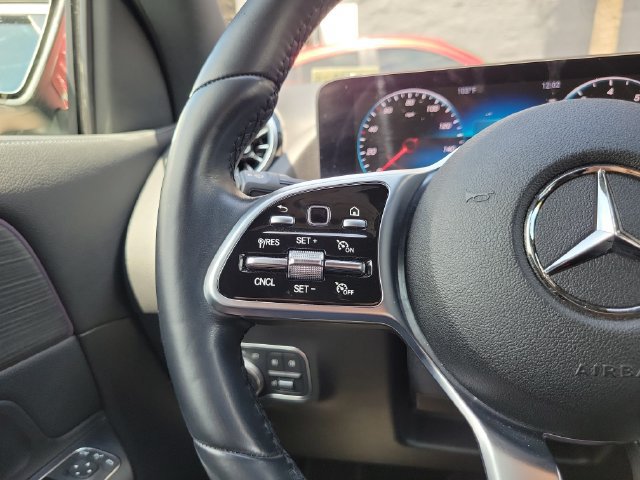 Used 2023 Mercedes-Benz GLA 250 4MATIC image 21