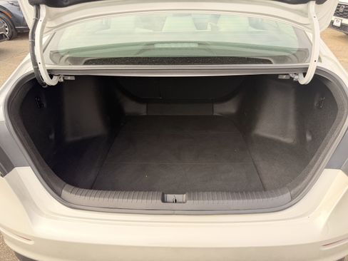 Certified 2023 Honda Accord EX image 28