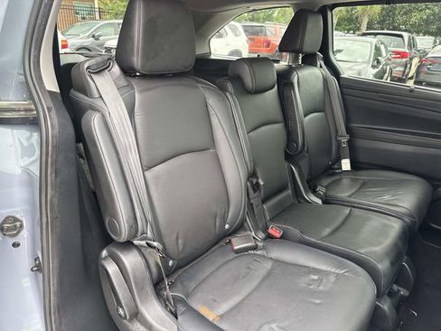 Used 2024 Honda Odyssey Touring image 9