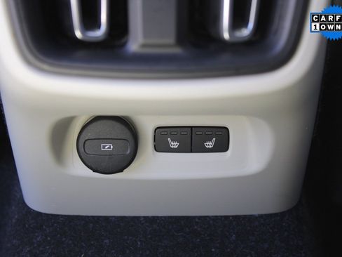 Used 2021 Volvo XC40 T5 Inscription w/ Advanced Package image 38