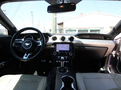 Used 2020 Ford Mustang Premium RWD image 13