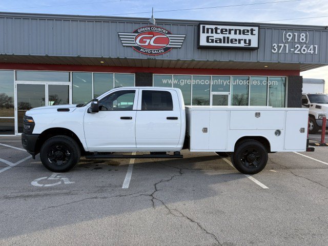 Used 2025 RAM 3500 Tradesman w/ Safety Group AWD/4WD image 10