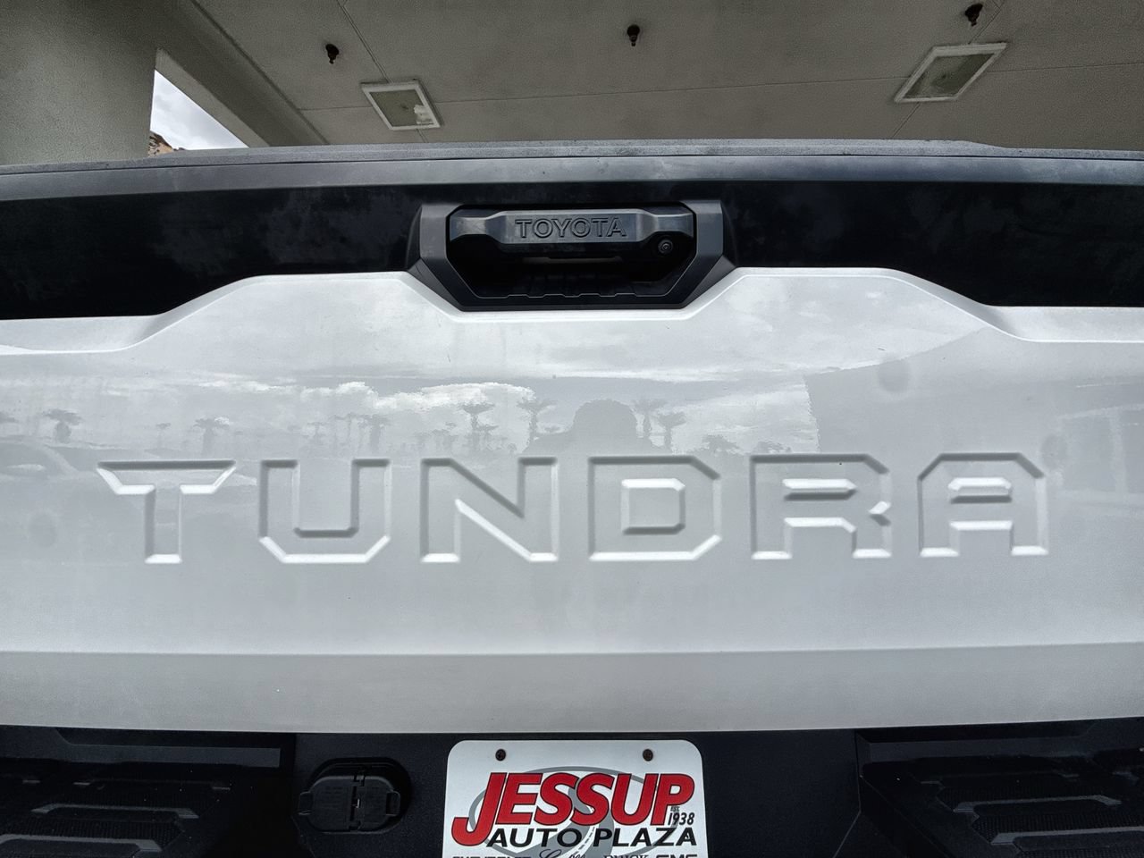 Used 2024 Toyota Tundra SR w/ SR Tow Package RWD image 31