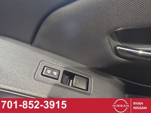 Certified 2023 Nissan Frontier SV w/ SV Convenience Package AWD/4WD image 38