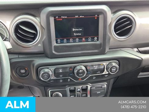 Used 2021 Jeep Wrangler Unlimited Sahara AWD/4WD image 19