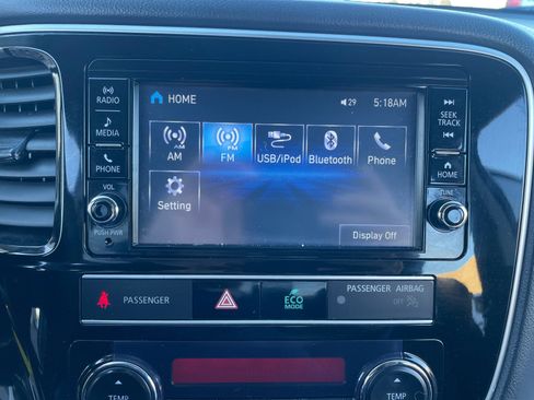 Used 2019 Mitsubishi Outlander ES image 28