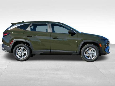 New 2026 Hyundai Tucson SE image 8