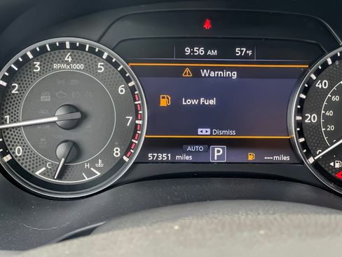 Used 2022 Nissan Armada SL w/ Captain's Chairs Package image 26