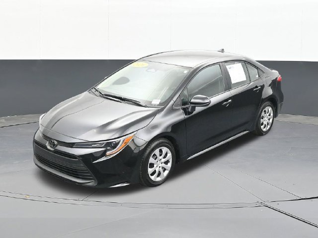 Used 2026 Toyota Corolla LE FWD image 61