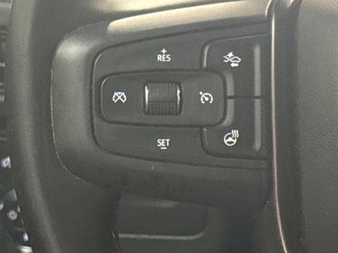 Used 2023 GMC Yukon AT4 w/ Technology Package AWD/4WD image 22