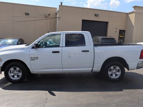Used 2022 RAM 1500 Classic SLT w/ Electronics Group AWD/4WD image 4