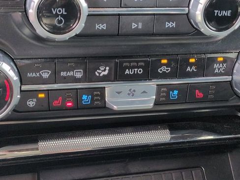 Certified 2024 Ford F150 Platinum image 25