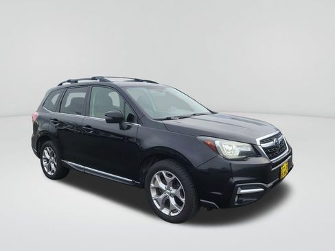 Used 2018 Subaru Forester 2.5i Touring w/ Popular Package #3B image 8