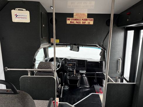 Used 2014 Chevrolet Express 3500 w/ Shuttle Bus Package image 77