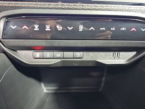 New 2026 Jeep Cherokee Limited image 28