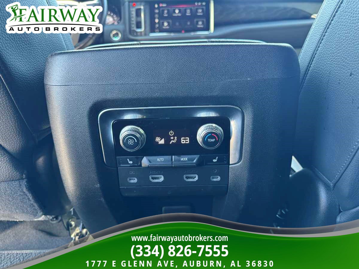 Used 2023 GMC Yukon XL Denali w/ Advanced Technology Package RWD image 29