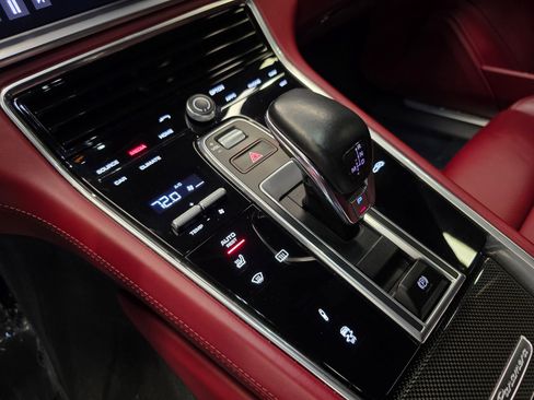 Used 2018 Porsche Panamera 4S image 29