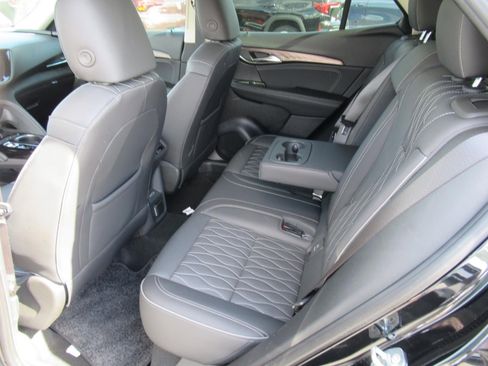 Used 2023 Buick Envision Avenir FWD image 36