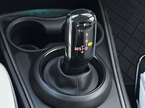 Used 2024 MINI Cooper Countryman S w/ Signature Upholstery Package image 21