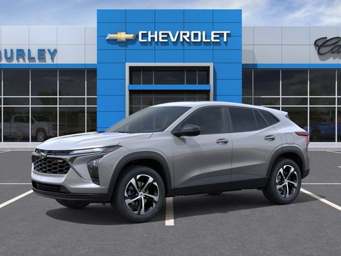 New 2026 Chevrolet Trax RS w/ Sunroof Package FWD image 2