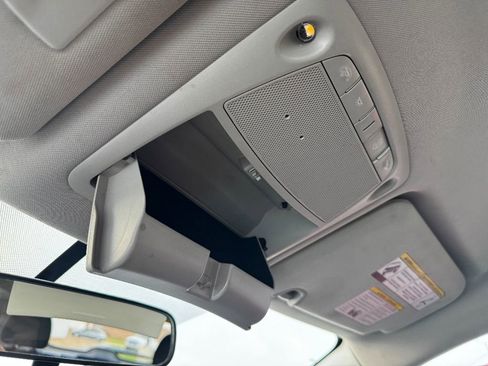 Used 2017 Nissan Rogue S image 26