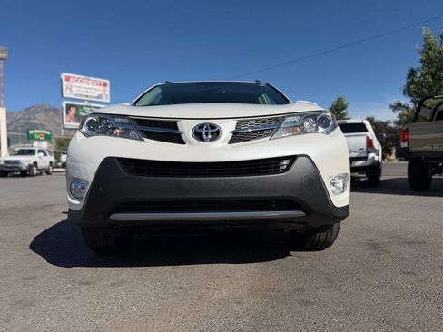 Used 2014 Toyota RAV4 Limited w/ Technology Package AWD/4WD image 14
