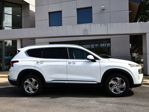 Used 2021 Hyundai Santa Fe SEL w/ Convenience + Premium Package AWD/4WD image 4