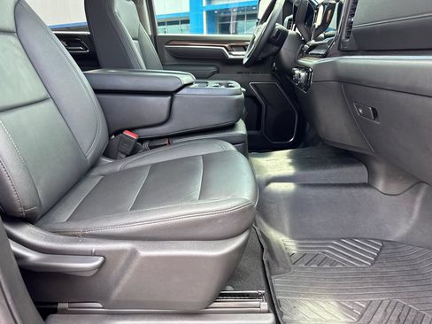 Used 2025 Chevrolet Silverado 2500 LT w/ Trail Boss Package AWD/4WD image 14