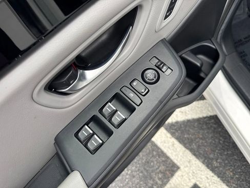 Certified 2024 Honda Pilot Touring image 14