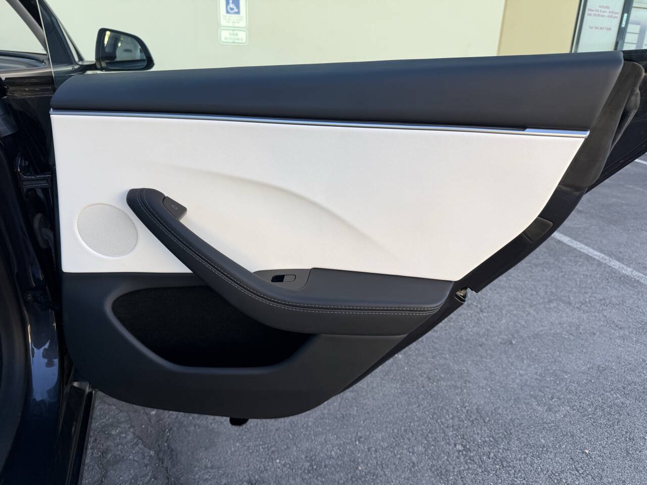 Used 2024 Tesla Model 3 Performance AWD/4WD image 29