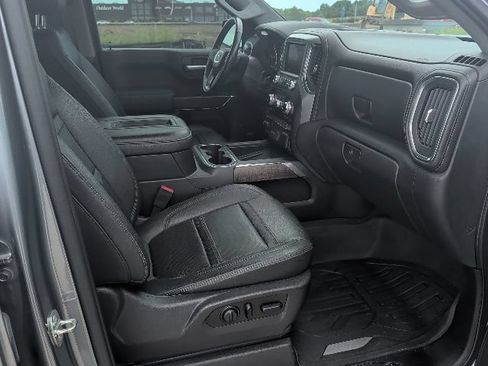 Used 2020 GMC Sierra 1500 Denali w/ Denali Ultimate Package AWD/4WD image 9