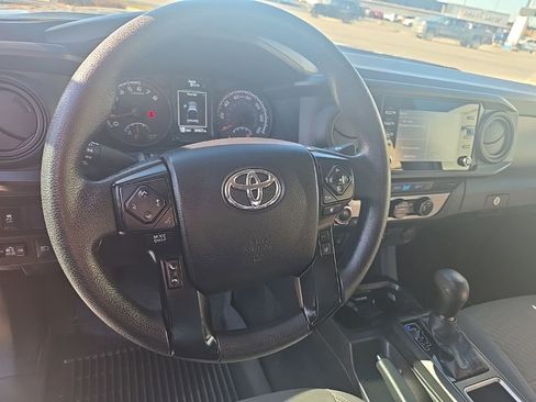 Used 2022 Toyota Tacoma SR image 13