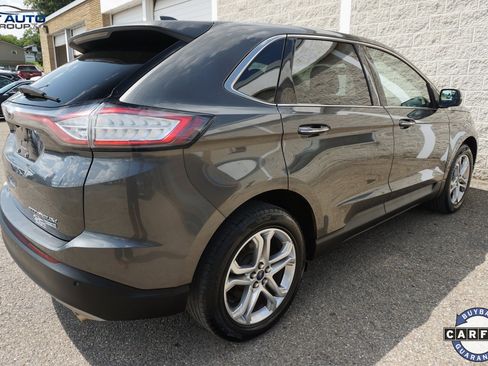 Used 2018 Ford Edge Titanium image 10