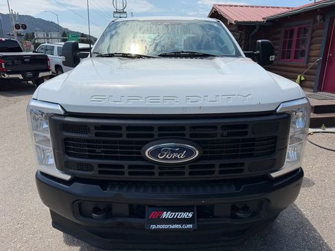 Used 2024 Ford F250 XL AWD/4WD image 3