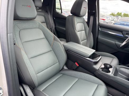 New 2026 GMC Terrain AT4 AWD/4WD image 40