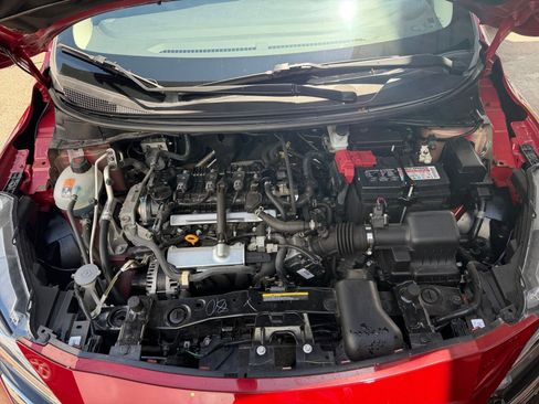 Used 2025 Nissan Versa SV FWD image 30