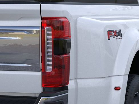 New 2026 Ford F450 King Ranch w/ Chrome Package AWD/4WD image 21