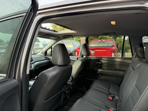 Used 2021 Honda Pilot EX-L image 12