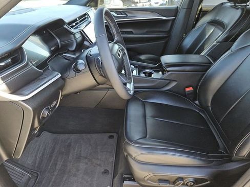 Used 2025 Jeep Grand Cherokee L Limited w/ Trailer Tow Package image 25