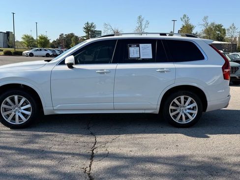 Used 2018 Volvo XC90 T6 Momentum w/ Momentum Plus Package AWD/4WD image 4