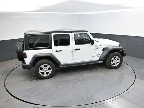 Certified 2018 Jeep Wrangler Unlimited Sport S AWD/4WD image 35