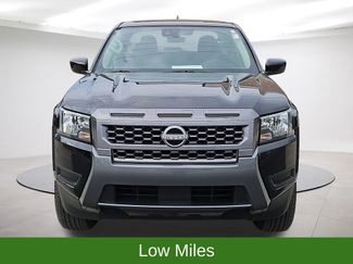 Used 2025 Nissan Frontier SV video 2