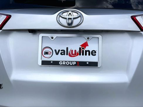 Used 2015 Toyota RAV4 LE FWD image 10