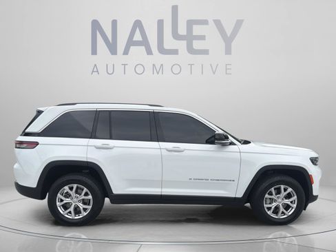 Used 2022 Jeep Grand Cherokee Limited AWD/4WD image 4