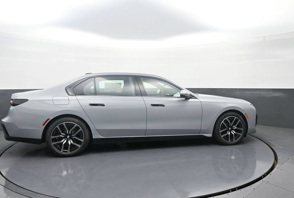 New 2026 BMW 740i xDrive w/ Executive Package AWD/4WD image 8