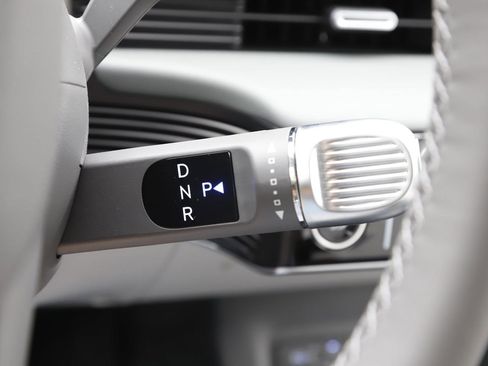 New 2026 Hyundai Ioniq 5 Limited image 32